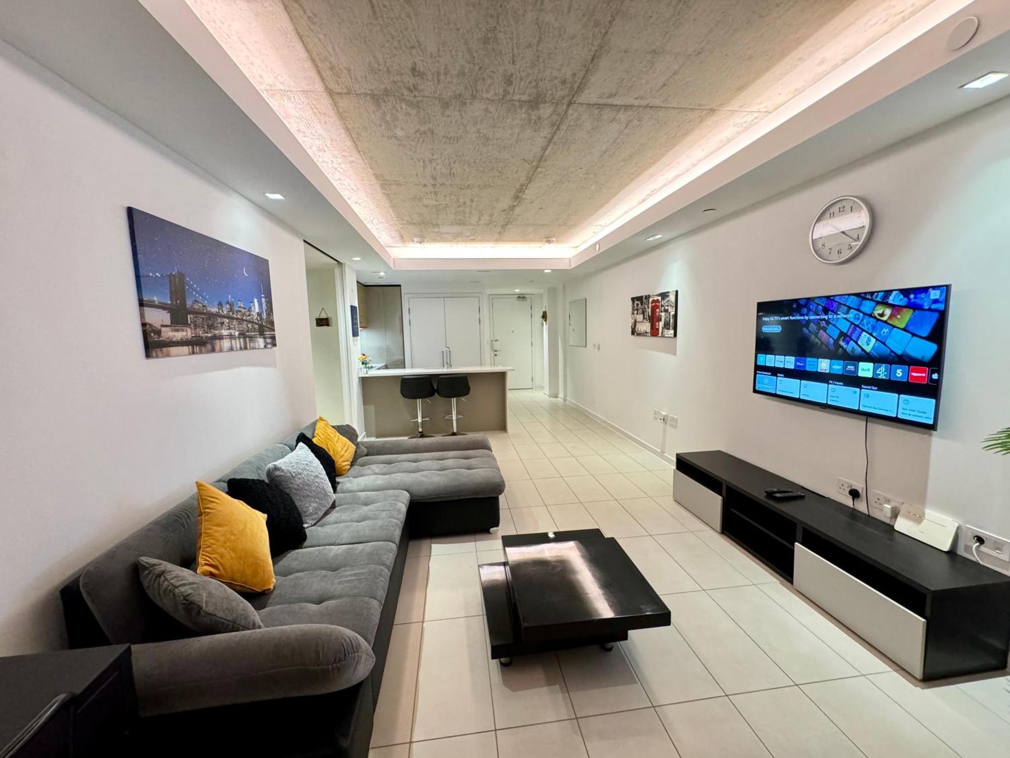 London Excel Cosy Apartment With Balcony & River View Close To O2 Arena, Cable Car, City Hall Екстер'єр фото