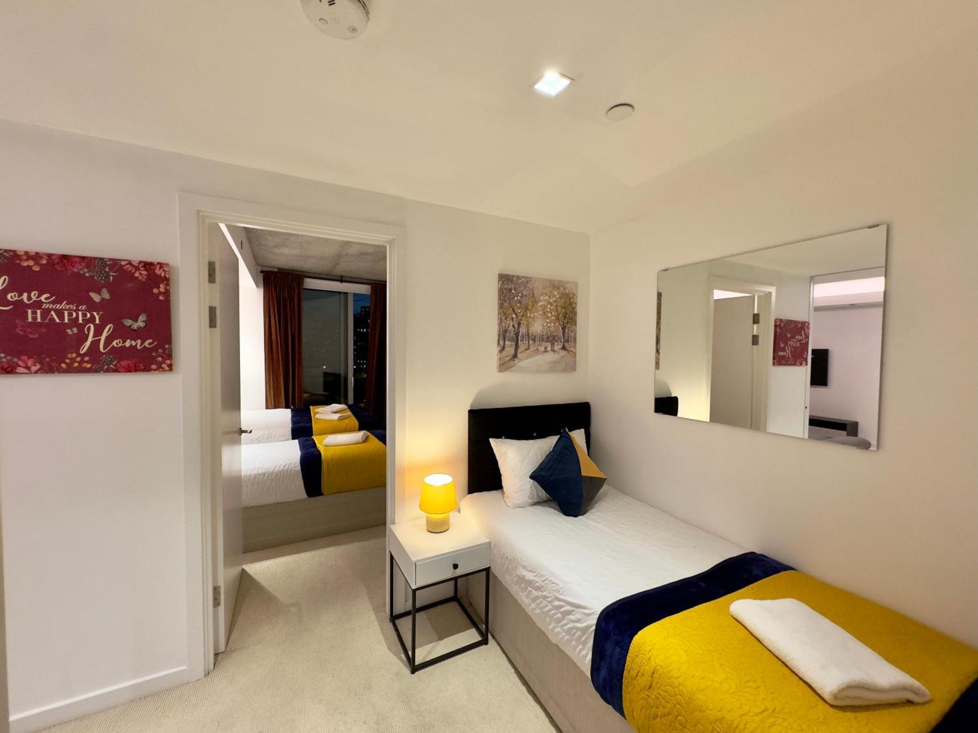 London Excel Cosy Apartment With Balcony & River View Close To O2 Arena, Cable Car, City Hall Екстер'єр фото
